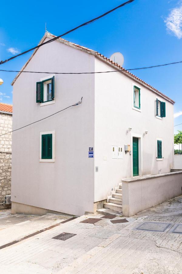 Figa Apartment Split Exterior photo
